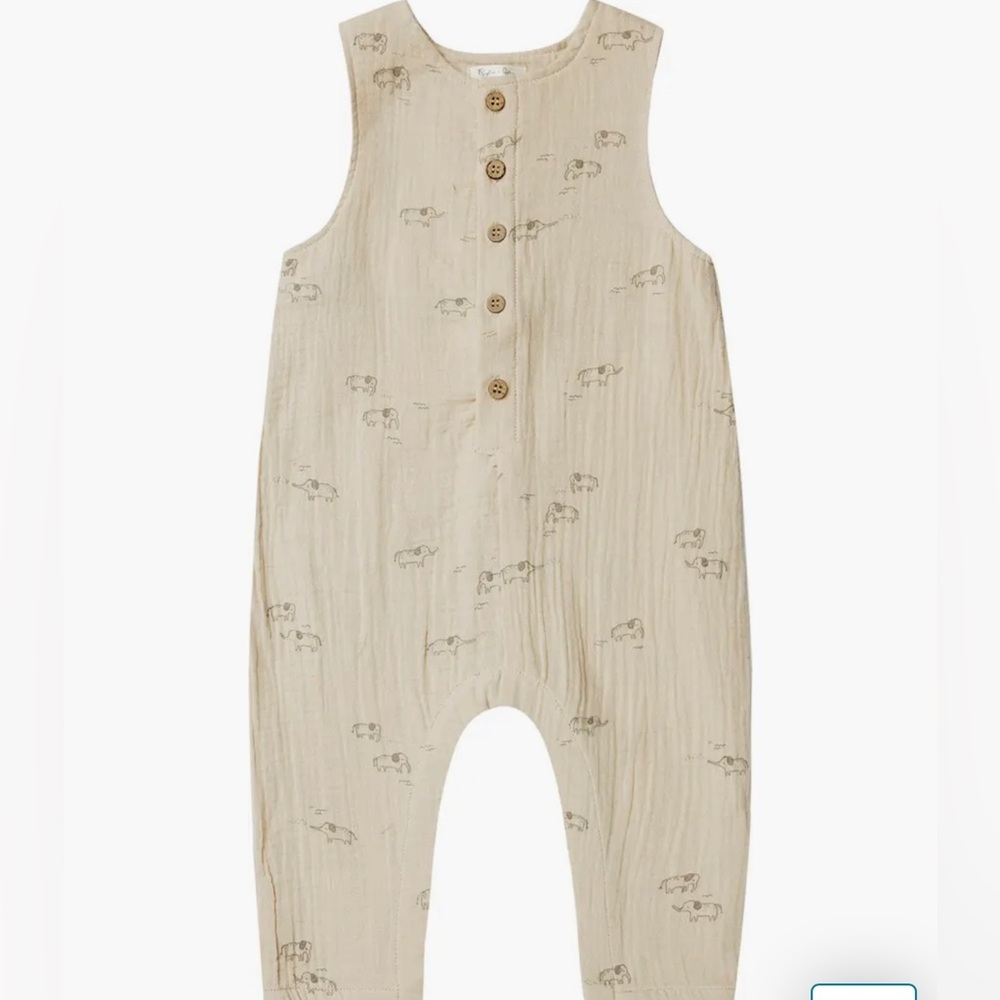 COPY - RYLEE + CRU
Button Jumpsuit || Elephants